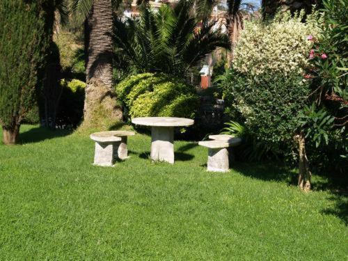 Hotel Hostal Del Sol Sant Feliu de Guíxols Eksteriør billede