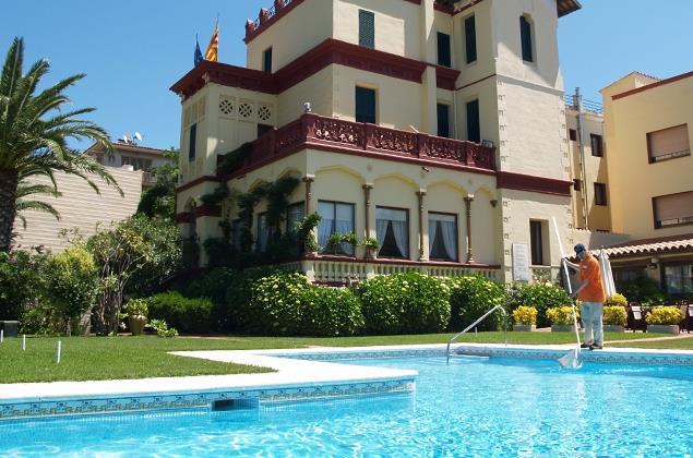 Hotel Hostal Del Sol Sant Feliu de Guíxols Eksteriør billede