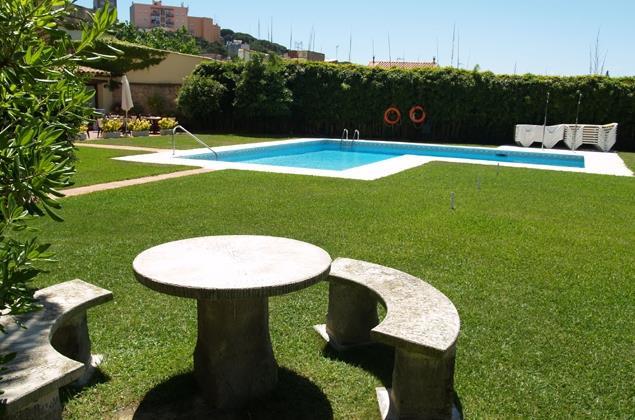 Hotel Hostal Del Sol Sant Feliu de Guíxols Eksteriør billede